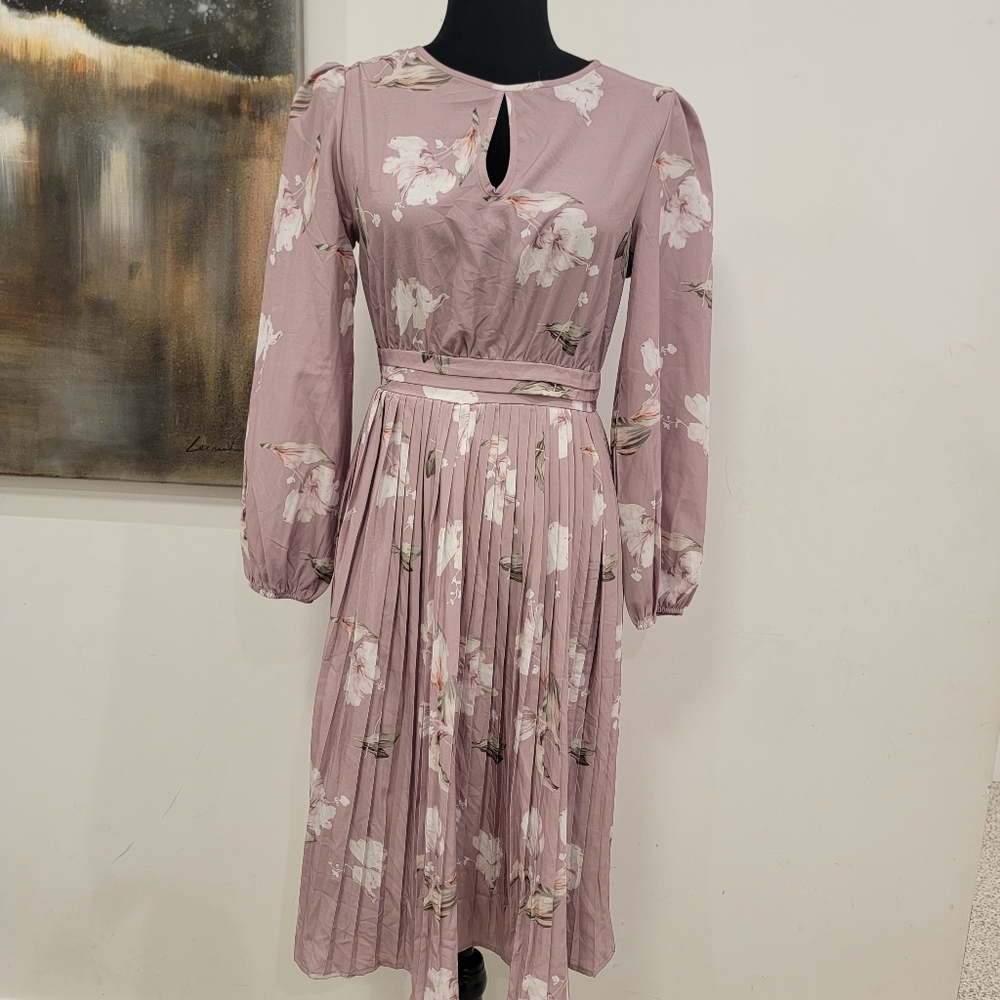 Floral Mido dress in Mauve purple